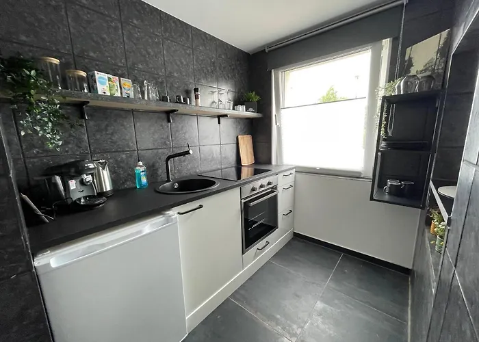 Gleis 11 - Kontaktloser 24-7 Check-i, Boxpringbett, W-lan&parkplatz Kostenlos Apartment
